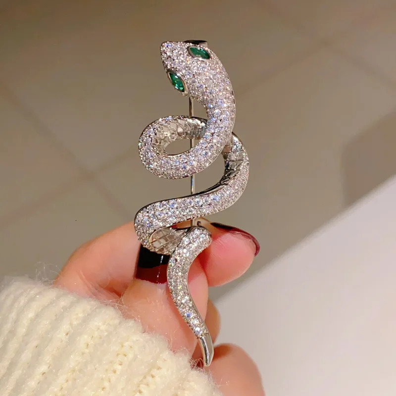 SENYU Year Snake Big Brooches High Quality Cubic Zirconia Pins Women Jewelry Fashion Party Corsage Gifts 250220