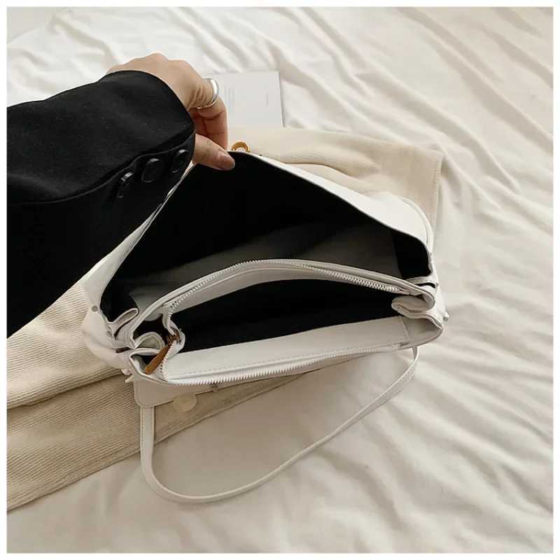 Fashion Large Capacity PU Simplicity Womens Tote Bags Hasp Sewing Thread Crossbody Bags 2025 New Leisure Trend Bolsas FemininasC250219