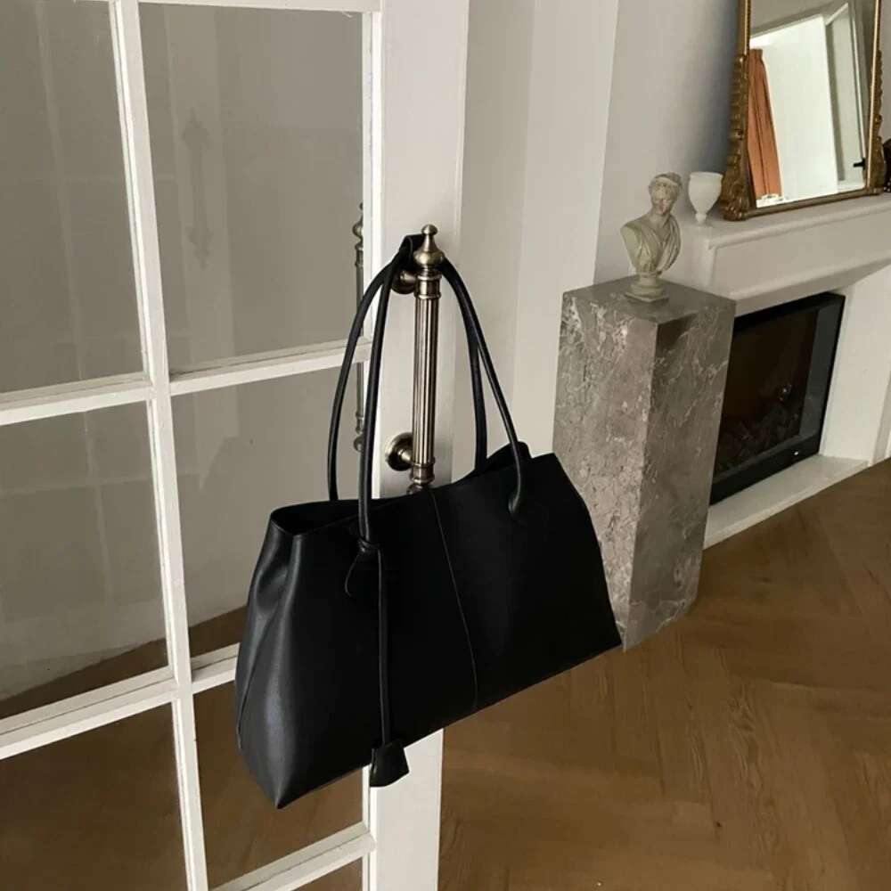 Retro Black Transform Huge Travel Tote 46Cm Simple Cowhide Leather Women Handbag Long Handle Stylish Euro Armpit Shoulder Bag