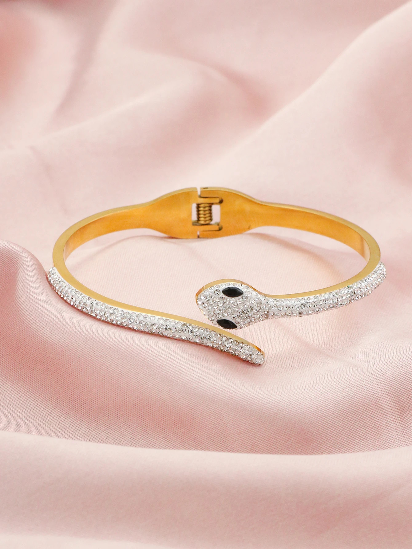 1 Piece Stainless Steel Zircon Snake Shaped Bracelet Jewelry Women Non Tarnish Snake Cuff Head Shape Bangles Party Gifts 250220