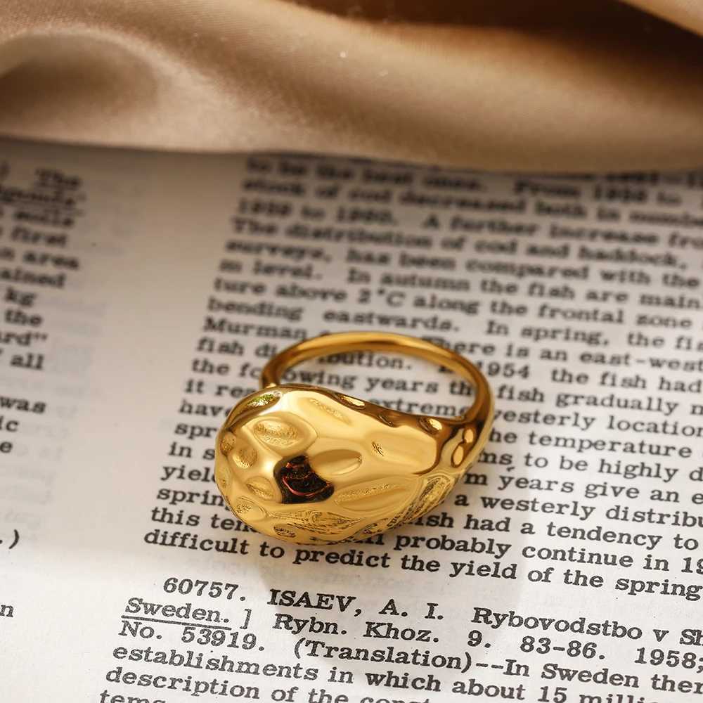 Creative Gold Color Stainless Steel Rings for Wen Punk Chunky Irregar Smooth Round De Ring Five Statement Jewelry Gift X2502201