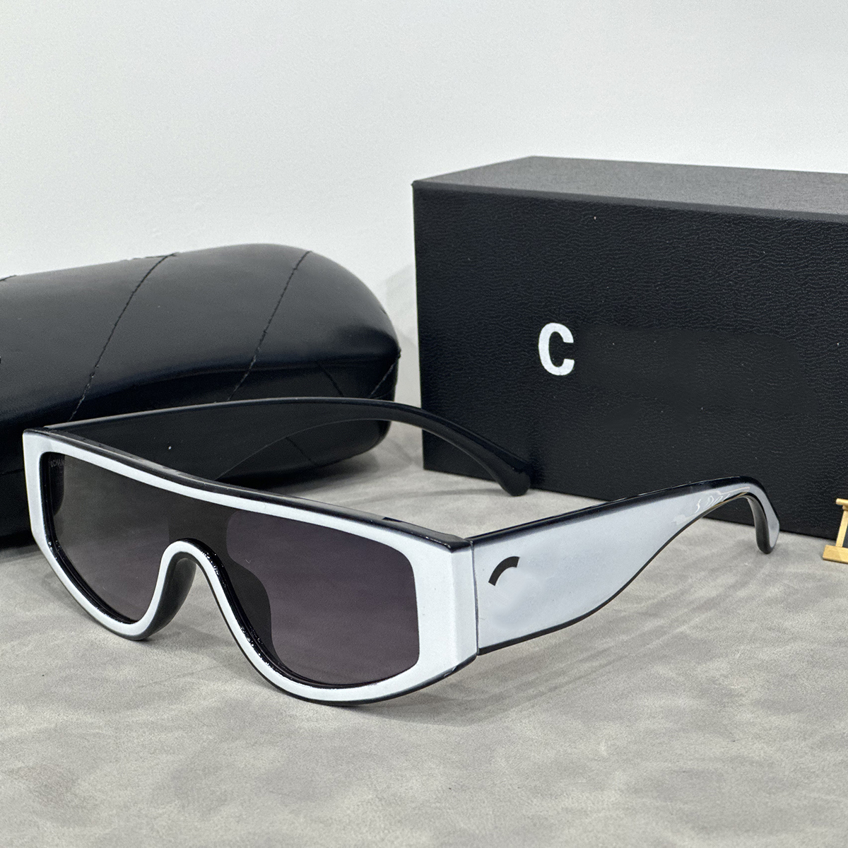 Luxury goggles designer sunglasses for women mens drive sunglasses fashion Beach shading UV protection polarized glasses gift with box nice