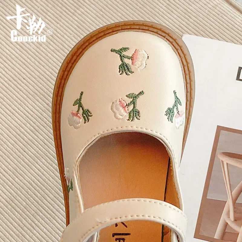 Girls Oxfords 2024 Spring Autumn Kids Soft PU Leather Shoes For Girl Small Cute Flower Children Princess Shoes Mary Jane Flats X250220