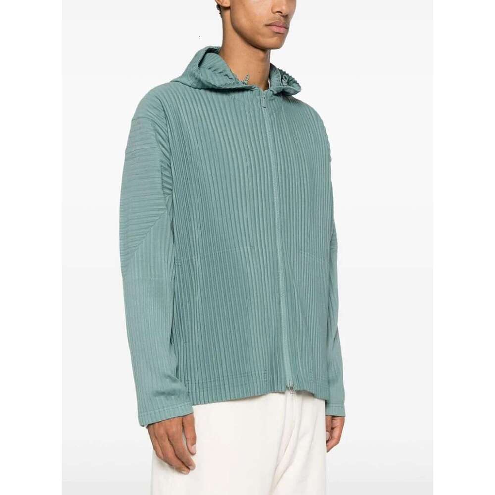 Men's Fine Pleated Hooded Jacket, Zipper, Ata Yake, Pleated Zones