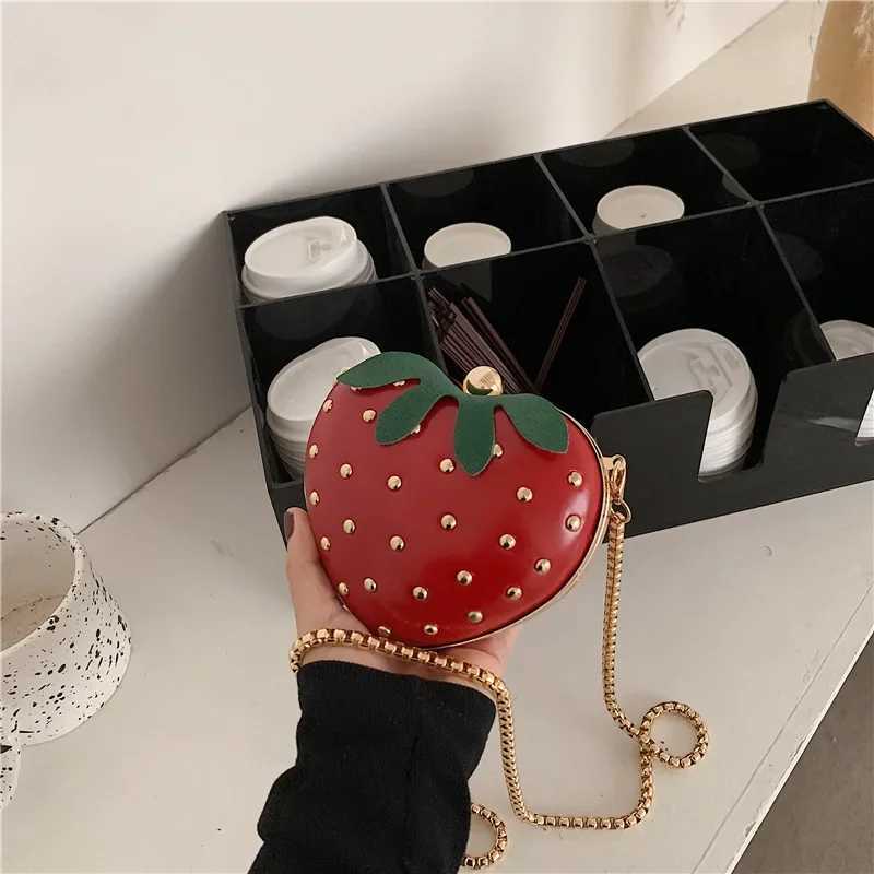 Cute Fruit Strberry Heart Shape Pu Mini Fashion Ladies Chain Purse Clutch Bag Shoulder Bag Tote Female Flap Handbag Q5 Y250218