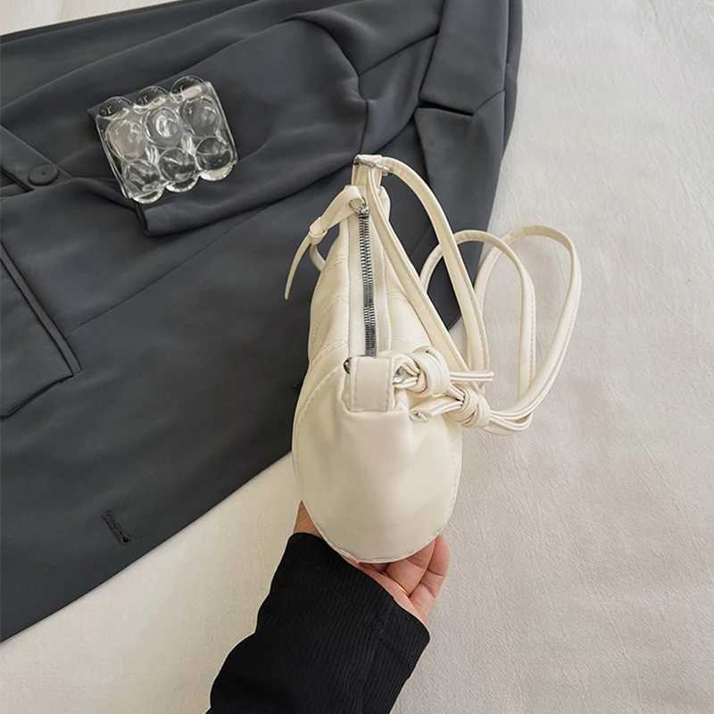 French Croissant Bag Chic Fashion Silver Crossbody Bag Retro PU Mini Boulogne Handbag Casual Cute Shoulder Bag Y250218