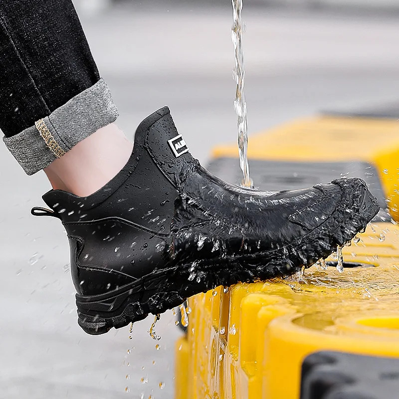 Fashionable Rain Boots for Men Rainproof and Waterproof Shoes Short Nonslip Casual Fishing Rubber Work 250219