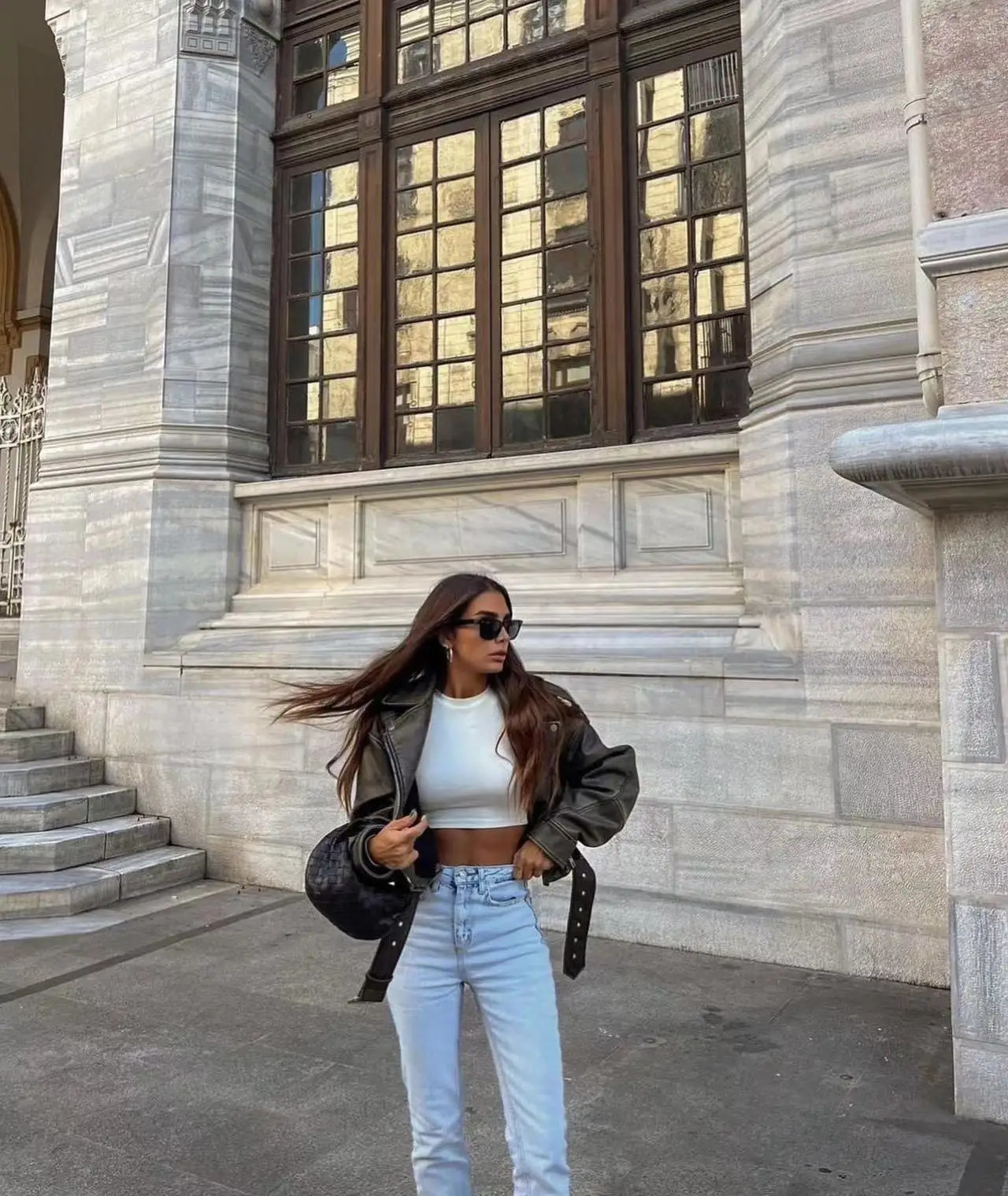 ZVRI Women Vintage Loose Pu Faux Leather Short Jacket with Belt Streetwear Female Zipper Retro Moto Biker Coat Outwear Tops 250219