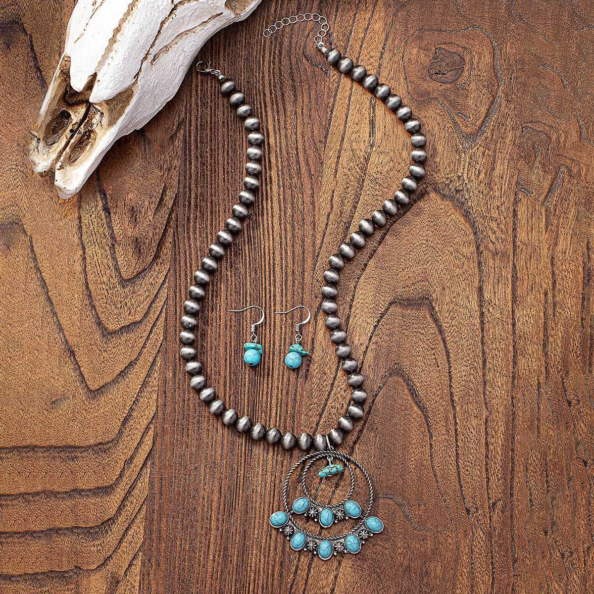 Pendant Necklaces Qingdao Daiwei Jewelry 1 Set Western Vintage Beaded Necklace Earring Set H25219