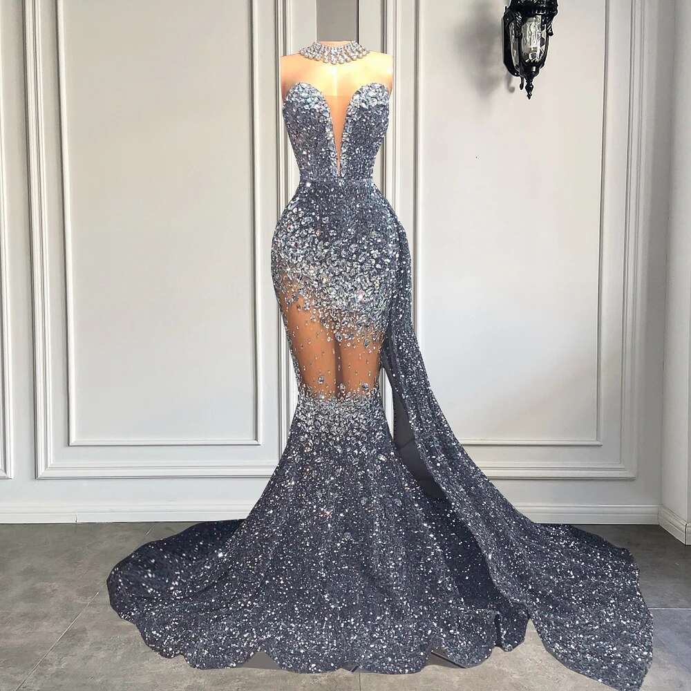 Long Bright 2025 Silver Diamond Crystals Black Girl Sequins Mermaid Ball Gowns With Side Train prom
