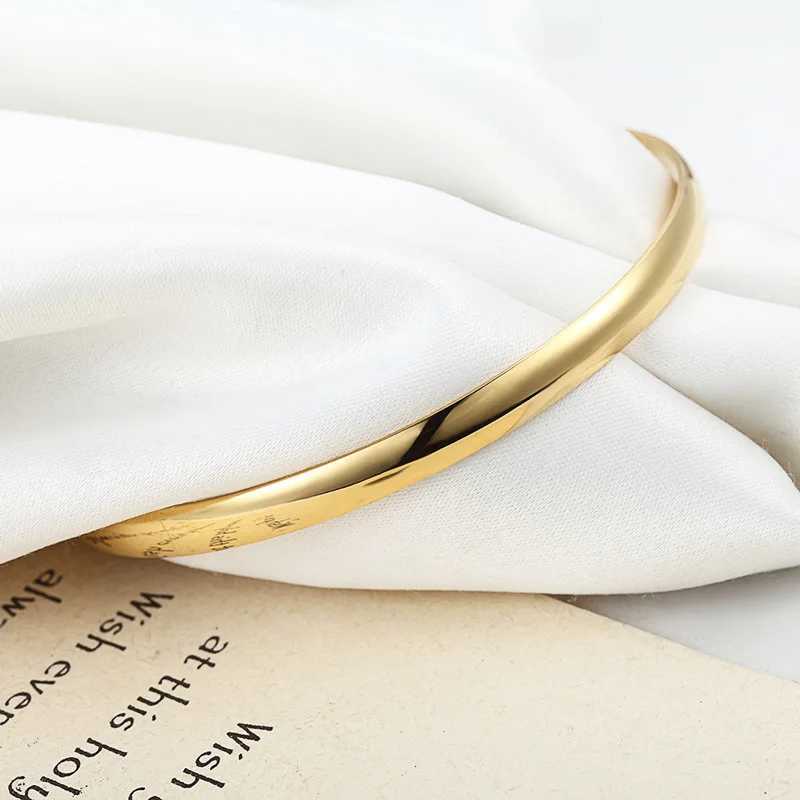 Stainl Steel 3 Color Luxury Brand r Gold Bracelet For Women Gift Fashion Bangle Silver Jewelry Free Shipping 2024XJ250219