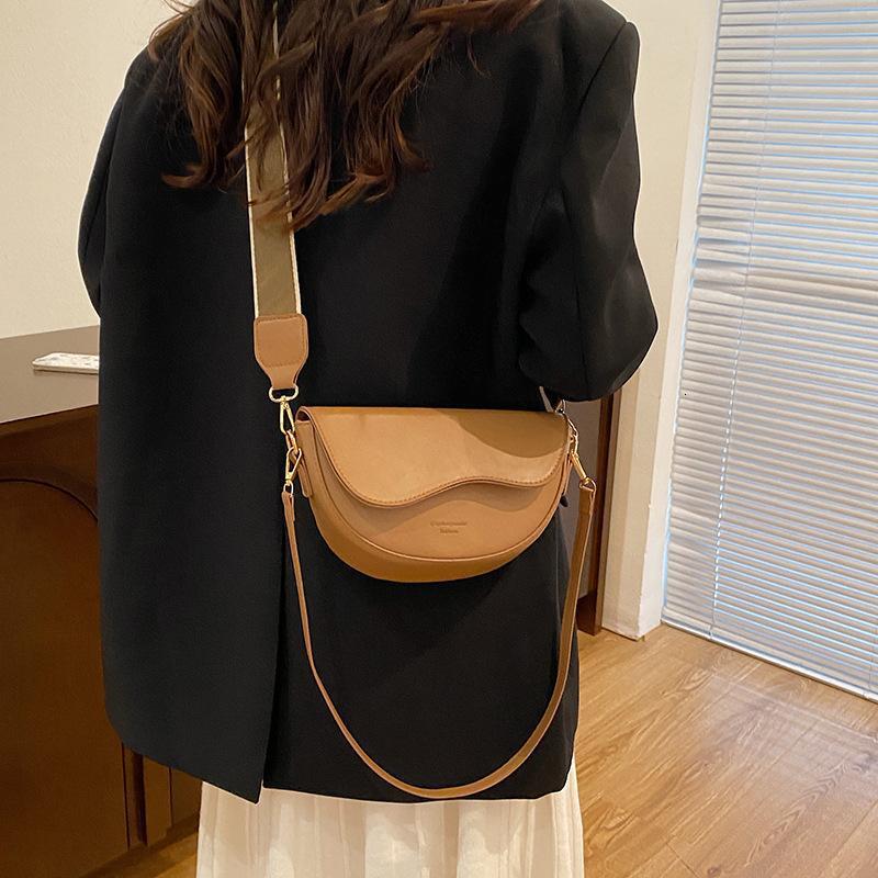 Bag, women's shoulder crossbody armpit bag, 2025 spring/summer new style, texture niche, broadband fashion saddle bag #swissmilitary