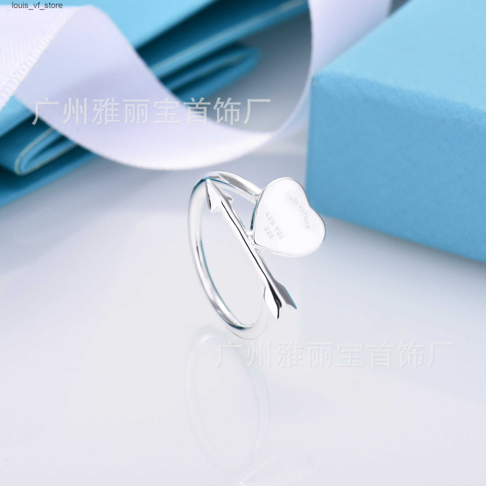 Cluster Rings High end new heart-shaped arrow ring womens white copper plated color separation 18K real gold personalized versatile high-end ring H250