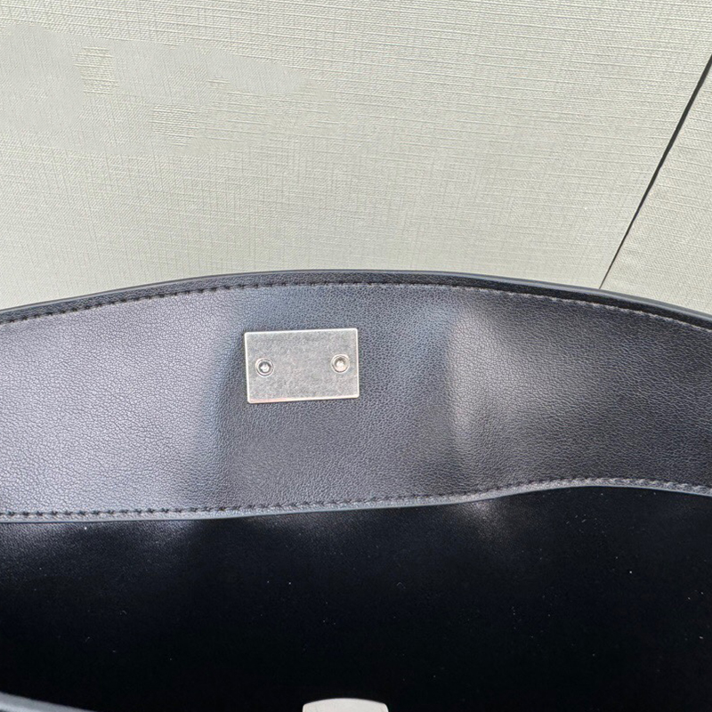 large tote drive handbag shoulder soft maxi calfskin leather women men briefcase designer Rodeos bag Casual relaxation and laziness
