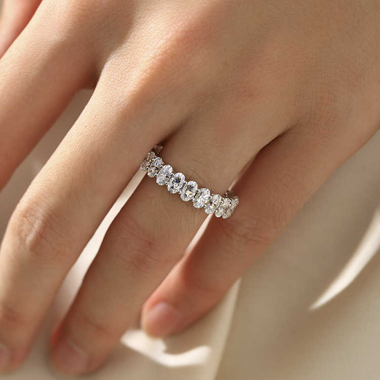 America Popular Design 14K Gold Engagement Rings Women Jewelry Shiny Oval Cut Moissanite Wedding Bands Eternity Ring