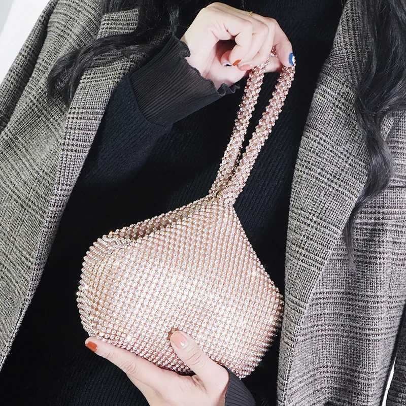 2025S Designer Women Shiny Crossbody Elegant Sparkle Bags Clutch Bag Fashion Chain Tote Handbag Ladies Chic Evening Wedding ClutchC250219 Shoulder cro
