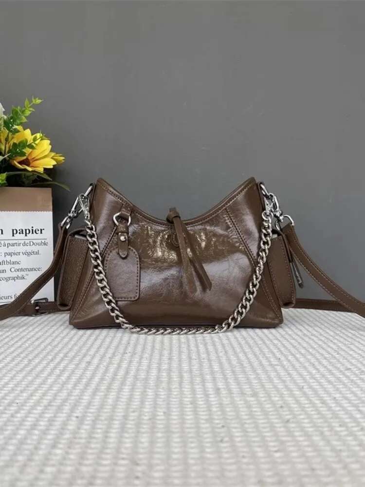 Women Motorcycle Personality Vintage Cowskin Genuine Leather Single Shoulder Crossbody Bags Ladies Casual Chain Armpit Bag