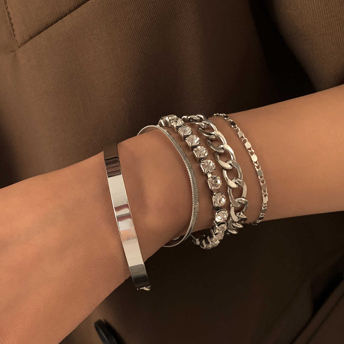 Charm Bracelets Personalized geometric multi-element Rhinestone set Bracelet simple copper hand claw chain hand jewelry H25220