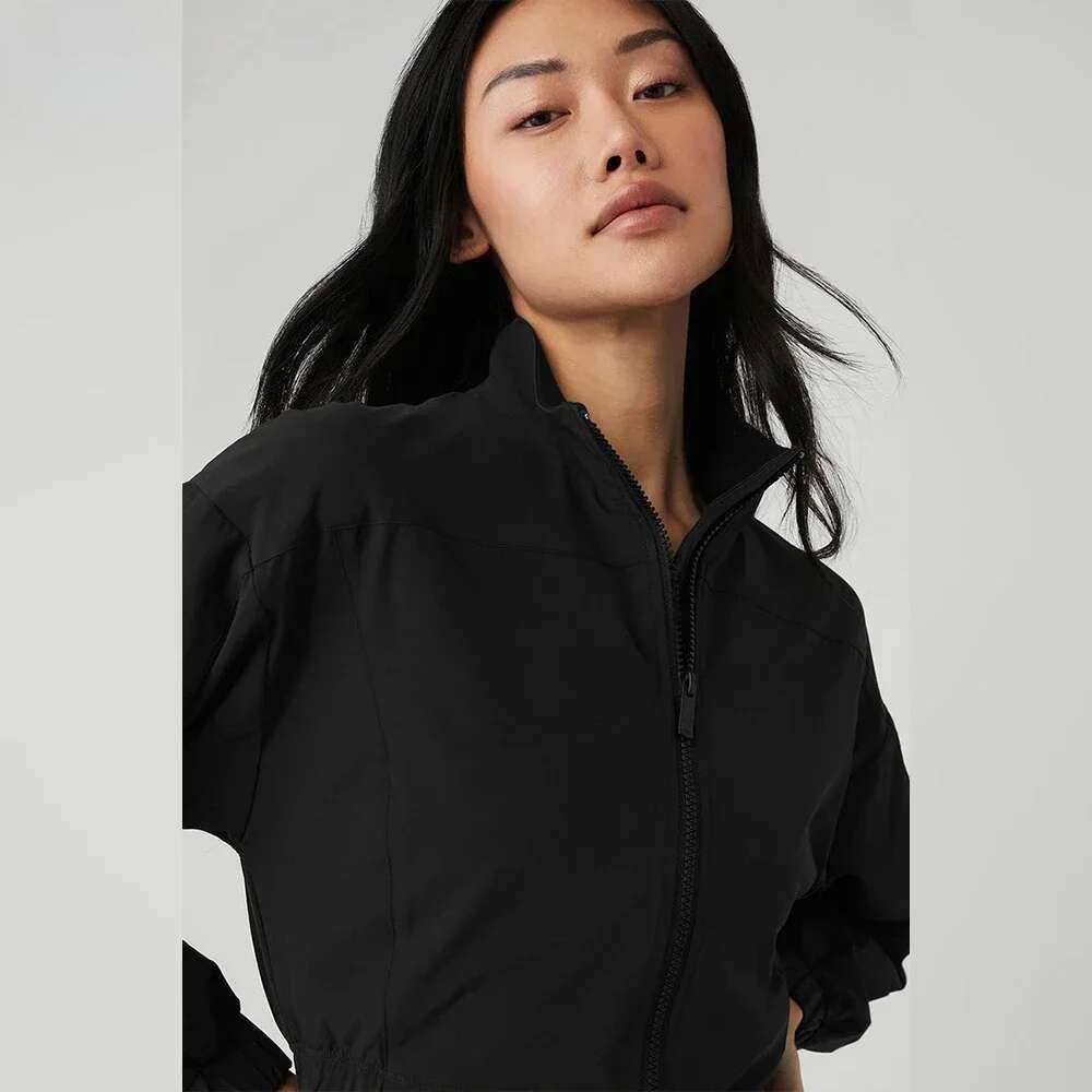 Sports Clubhouse Jacket Women's Yoga Short Jackets Slim Fit and Slimming Top Fiess Long Sleeved Cardigan
