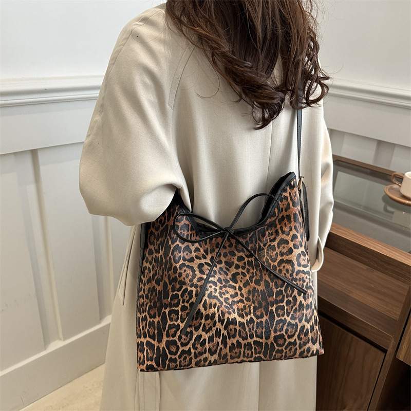 Ballet leopard print shoulder for women 2025 new style student class crossbody bag, large capacity tote shopping bag #swissmilitary