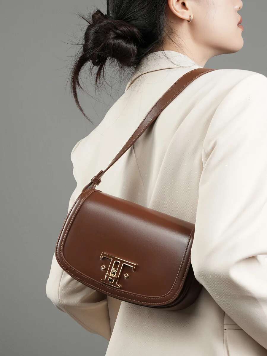 Second Layer Cowhide Niche Female 2024 New Fashion High-End Crossbody Small Square Women's Shoulder Bag