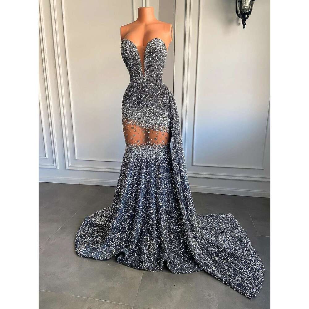 Long Bright 2025 Silver Diamond Crystals Black Girl Sequins Mermaid Ball Gowns With Side Train prom