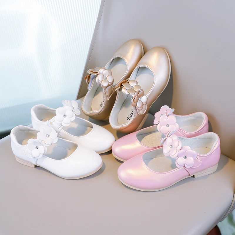 Autumn Girls Mary Janes Stickers Low Heel Beautiful Childrens Princess Shoes Three Color Pointed Toe Breathable Childrens Shoes 26-36 X250220