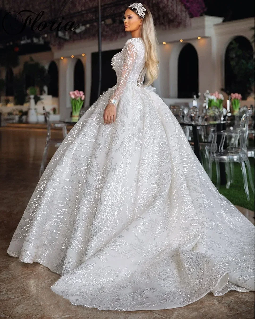 Elegant Ball Gown Wedding Dresses Sexy Deep V-Neck Bridal Gowns Long Sleeve Shine Sequins Lace Royal Tail Plus Size Customized