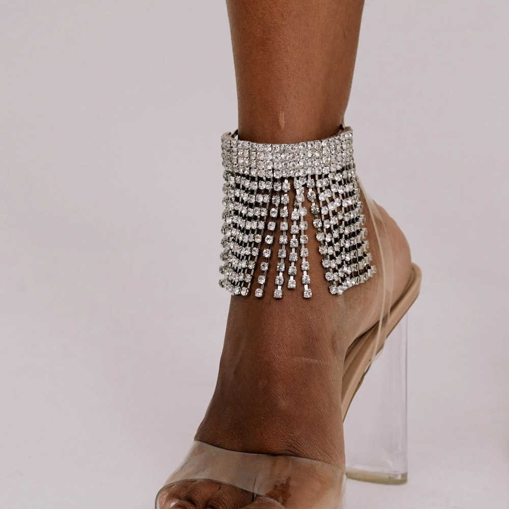 Charm Bracelets New product Full diamond tassel bracelet summer sexy beach ankle bracelet womens accessory Brelet H25220