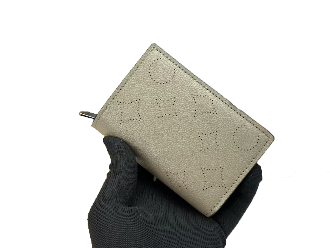 Elegant Unisex Leather Zipped Wallet Featuring Beautiful Flowers - Secure Coin Pocket and Titanium Card Slot - Comes with Box (Model 80152)