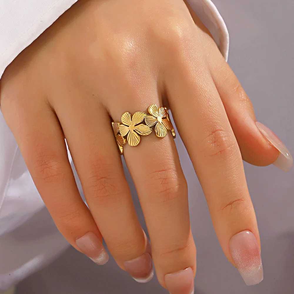 Stainless Steel Flower Adjustable Opening Rings 18k Gold PVD Plated Waterproof Finger Jewelry For Wen Wedding Exquisite Gifts X250220