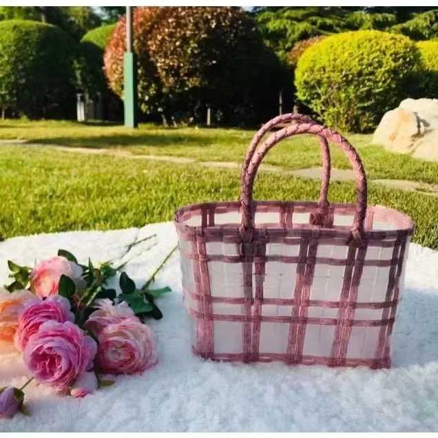 New Transparent Plastic Woven Bag Women Summer Beach Vacation Handbag INS Trendy Shopping Basket Wrist Bag Shopping Street Bag Z250219