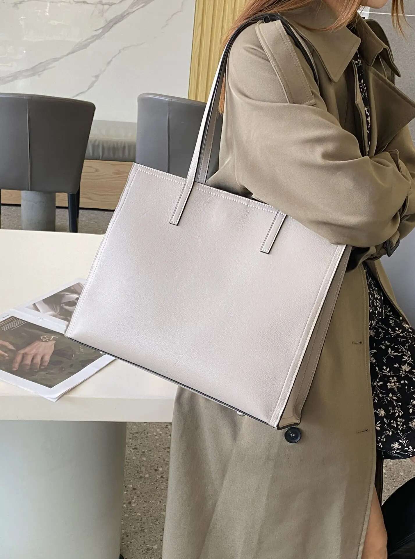 Large Capacity Tote Laptop Bag, Commuting Bag