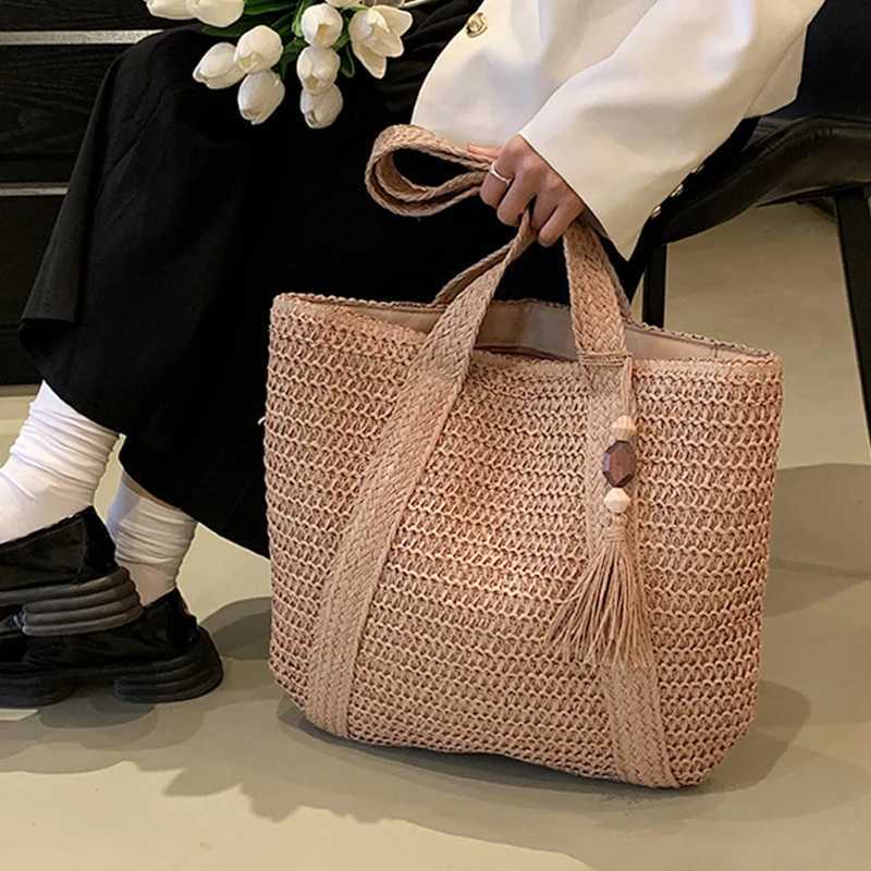 Vintage New Fashion Large Capacity Solid Grass Edited Womens Woven Shoulder Bag Elegant Casual Bag Z250219