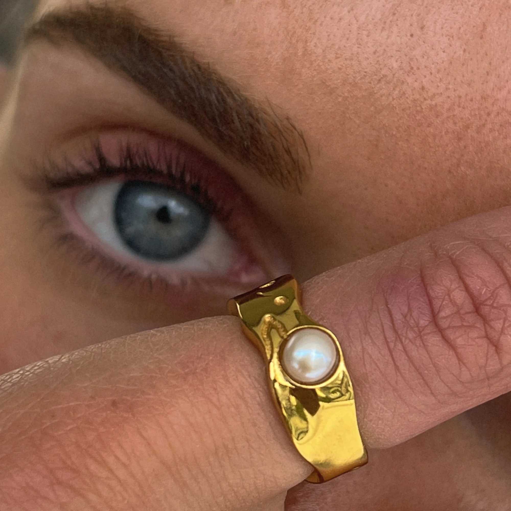 World Vintage Style Ring 18K PVD gold plated Fresh Water Pearl Stainless Steel Jewelry Elegant Imitation Ring Accessories New X250220