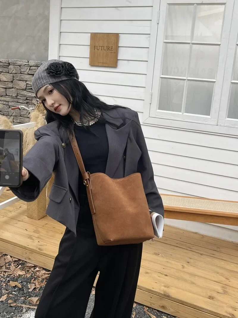 Bucket Suede Bolsos Mujer Daily Using Crossbody Bag Shoulder Bags 2025 New Lazy Style Commuterbolsa Frosted Cowhide Bolsas