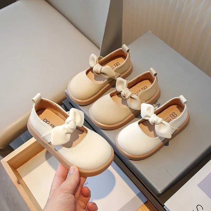 Womens Leather Shoes 2024 Spring/Summer New Collection Womens Bow Fashion Princess Childrens Shoes Korean style Little Girl Mary Jans PU X250220