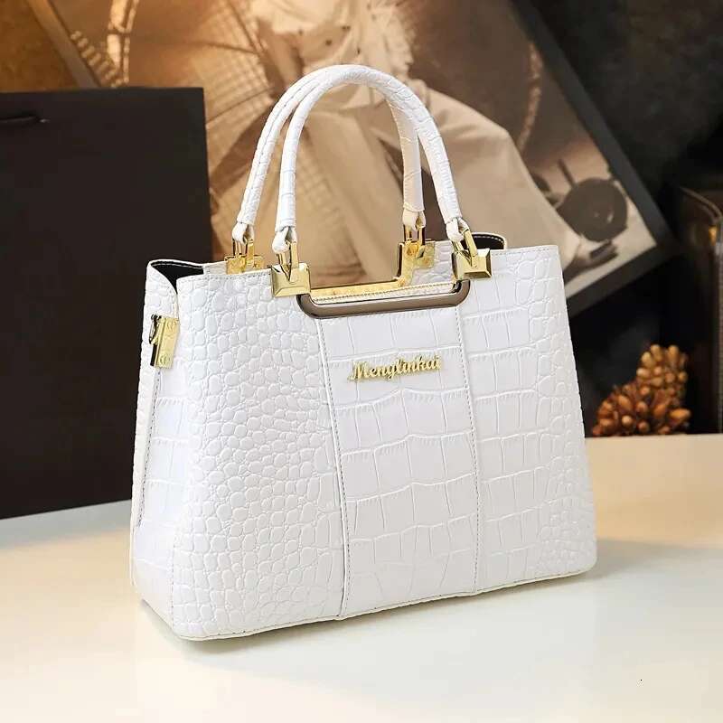 Bags For Women Crocodile Patent Leather Messenger Bag Large Capacity Female Tote 2023 Brand Designer Handbag