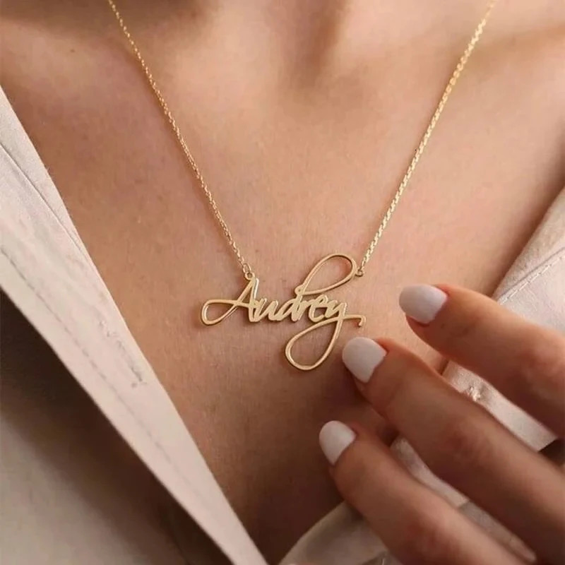 Customized Name Letter Necklace Personalized Stainless Steel Simple Pendant Womens Jewelry Valentines Day Gift 250210