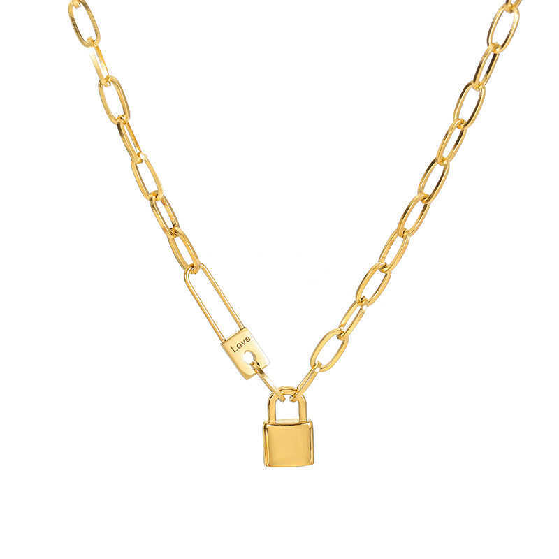 Pendant Necklaces Street Hip Hop High End Lock Pendant Paper Clip Necklace Womens Trendy Gold Cold Wind Lock H25219