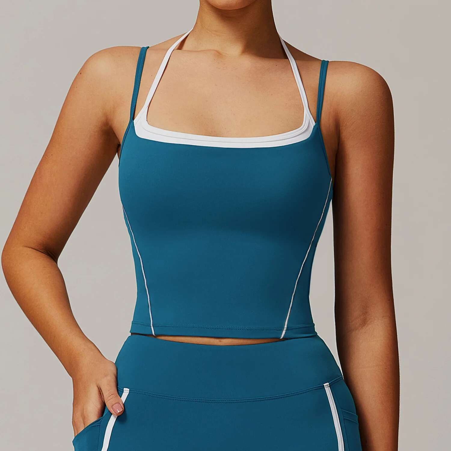 2025 New Fake Two Necke Beautiful Back Yoga Vest High Intensity Running Exercise Fiess Naked Strap Push-Up Underwear