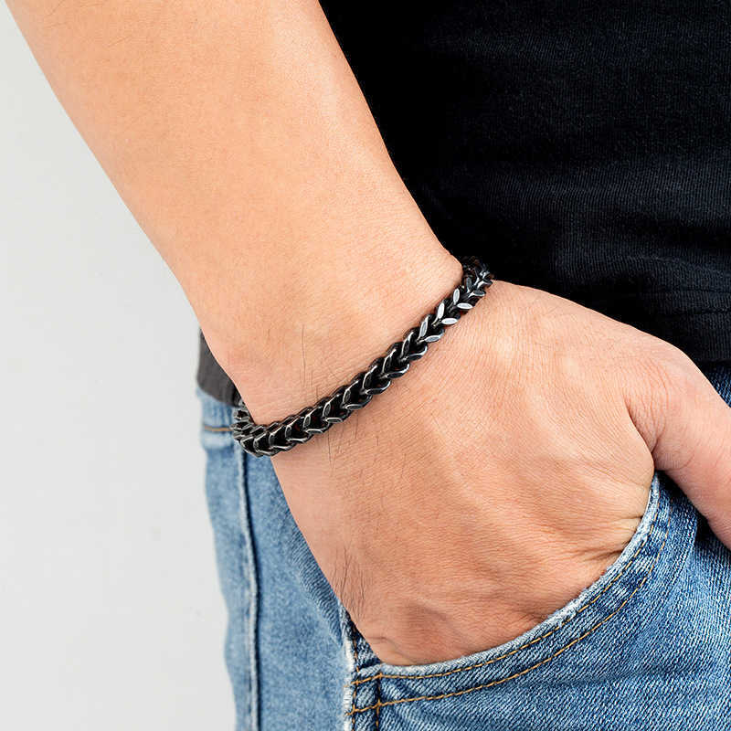 Charm Bracelets Titanium Steel Jewelry New Mens Trendy Square Button Bracelet Dragon Bone Titanium Steel Bracelet H25220