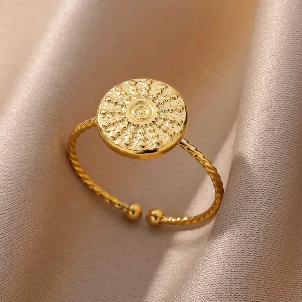 Vintage Greek goddess Arethusa coin ring imitation pearl zircon moon stainless steel ring fashion jewelry X250220