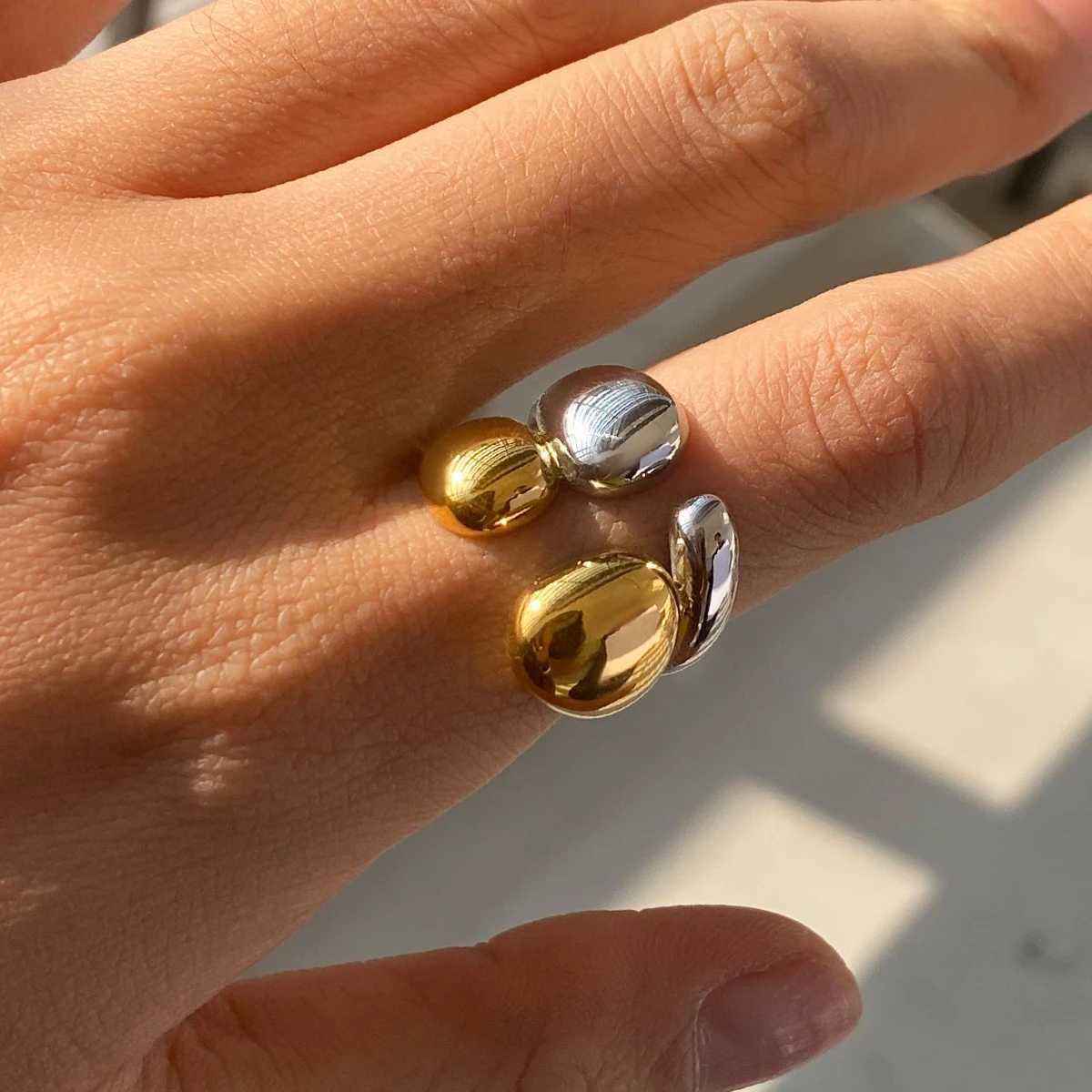 Uworld Fashion Statement Two Tone Ring 18k Gold Color Plated Stainless Steel Double layered Smooth Ring Stackable Ring Wens J X250220