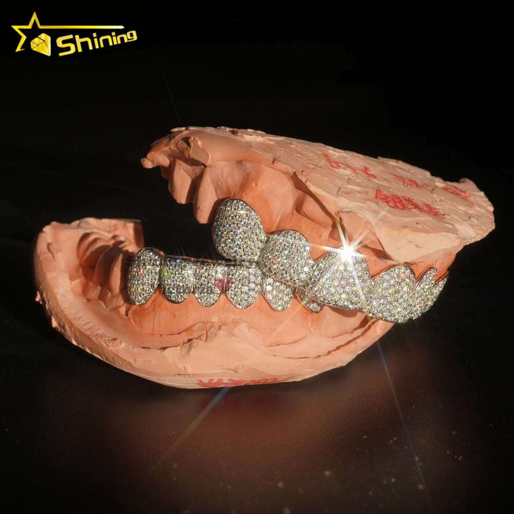 Custom Fashion Hip Hop Jewelry Sterg Sier Iced Out VVS Dia Round Cut Moissanite Teeth Grillz for Mens