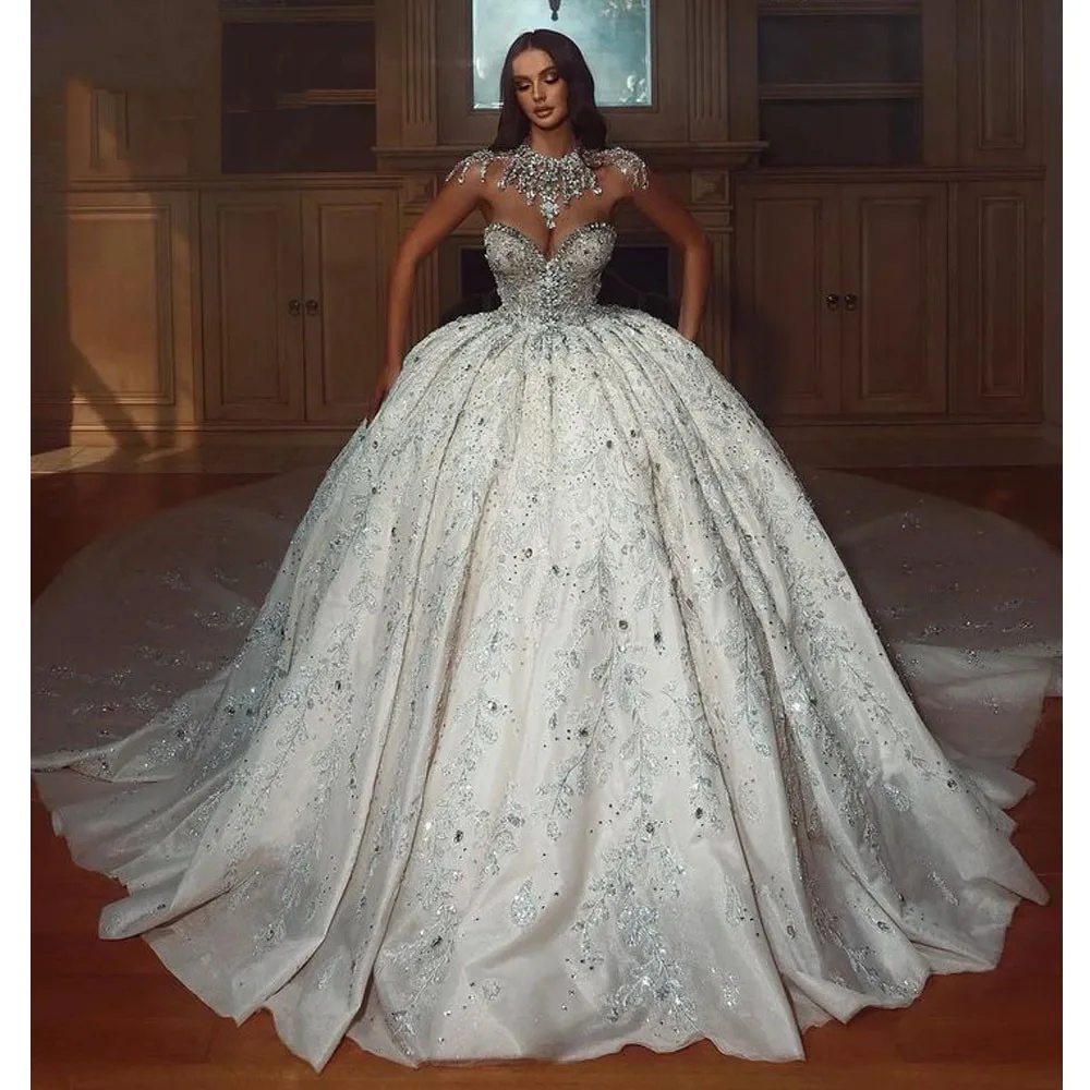 Luxury Strapless Diamonds Crystal Dubai Wedding Dress Ball Gown Sweetheart Sleeveless Beading Saudi Arabic Bridal Gown Vestidos