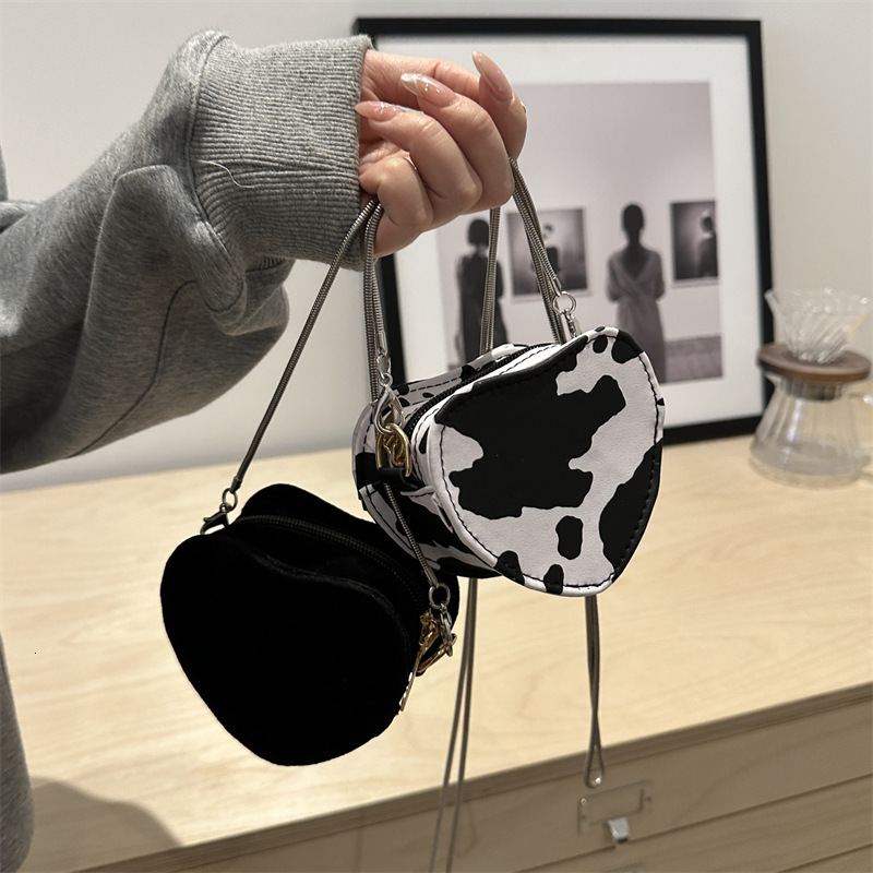 Women's 2025 new personalized fashionable mini love bag, stylish and beautiful Korean chain shoulder crossbody bag #swissmilitary