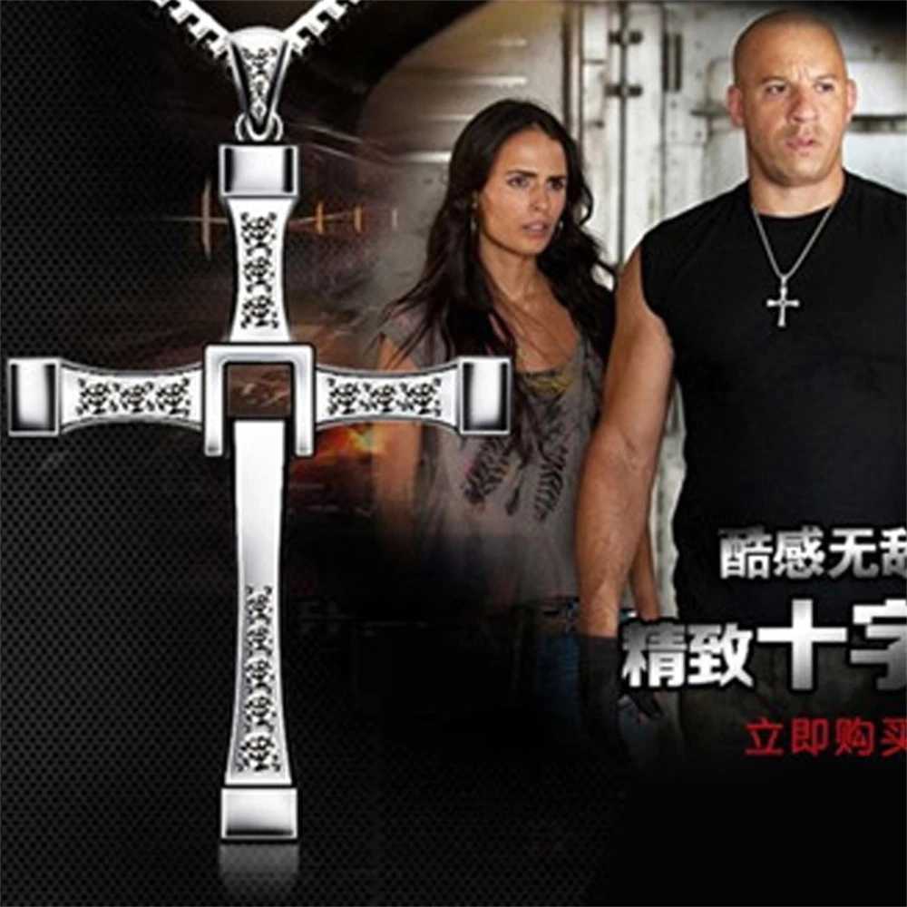 Cross Necklace Fast and Furious 8 Dominic Toretto Jewelry Classic Rhinestone Charms Cross Alloy Pendant Necklaces Men GiftsXJ250219
