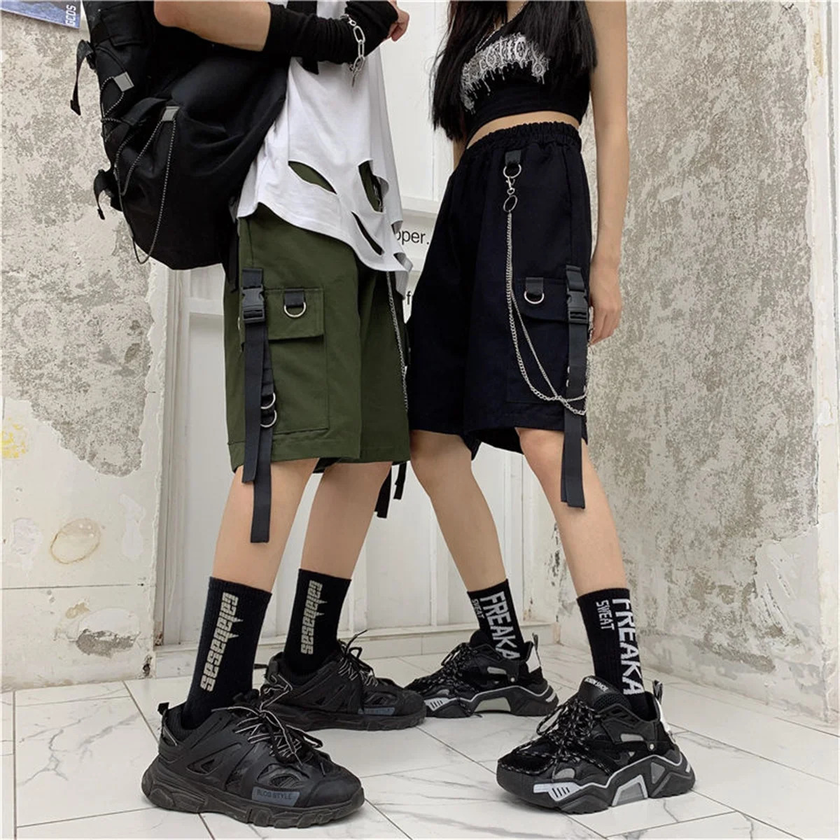 Loose cargo shorts for women large pocket Harajuku Japanese shorts for girls couple Korean Ulzzang Trendy Street summer hip-hop shorts for girls 25021