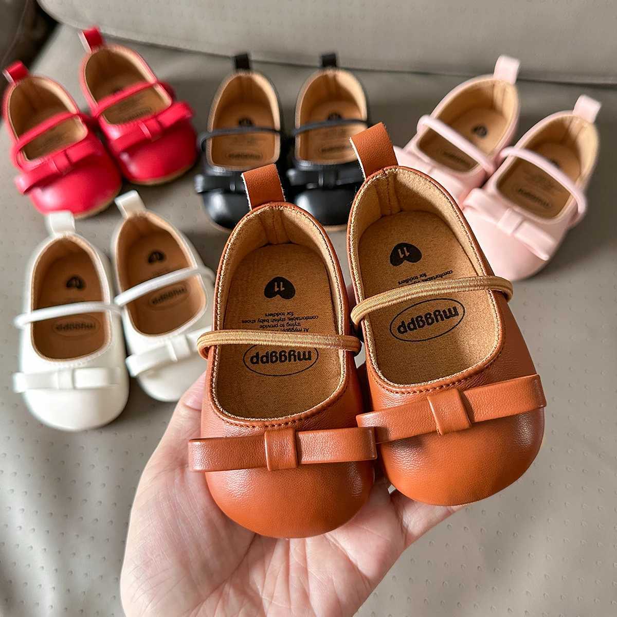 Christmas Baby Girl Mary Jane Apartment with Bow Flower Princess Wedding Shoes Soft Newborns Baby Bed First Step Pedestrian Front X250220